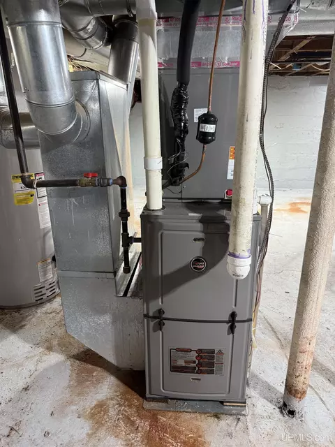 Other - 219 S Angeline, Ishpeming, MI 49849 photo 6 of 10