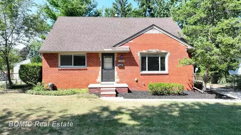 7581 St John, Shelby Township, MI 48317