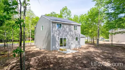 Exterior - 403 25th, Gladstone, MI 49837 photo 4 of 4