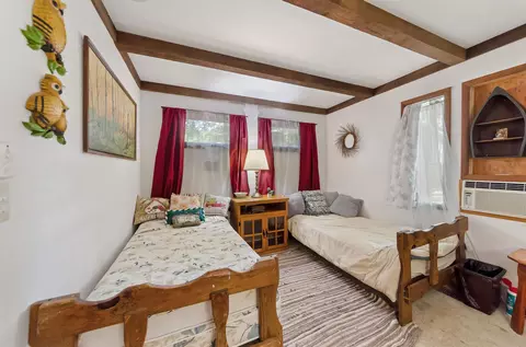 Bedroom - 5388 Jerry, Gladwin, MI 48624 photo 1 of 4