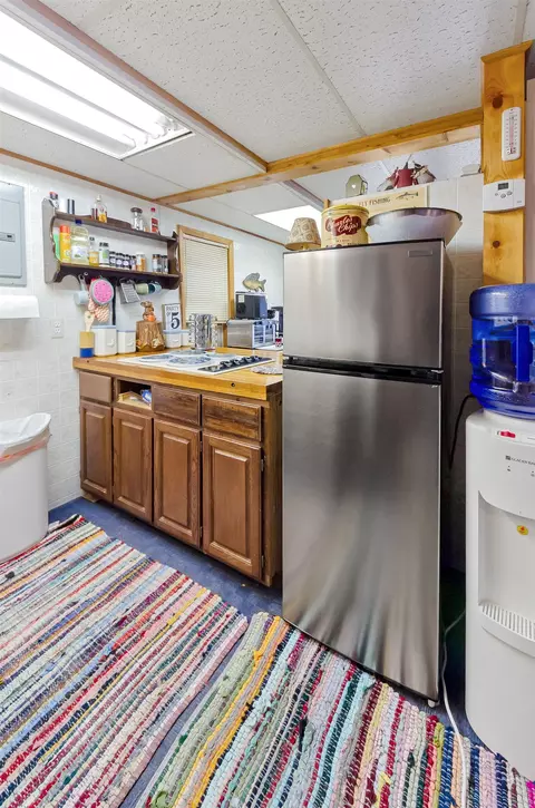 Kitchen - 5388 Jerry, Gladwin, MI 48624 photo 1 of 5