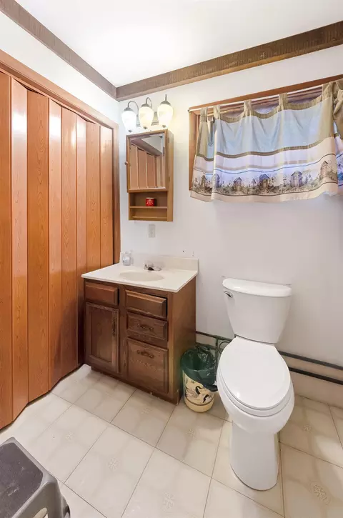 Bath - 5388 Jerry, Gladwin, MI 48624 photo 1 of 4