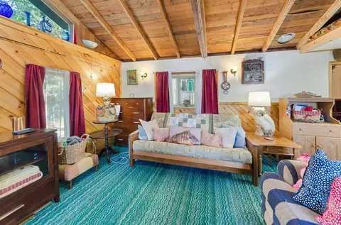 Living - 5388 Jerry, Gladwin, MI 48624 photo 6 of 8