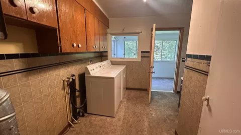 114 W Wright, Marquette, MI 49855 photo 18