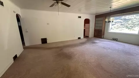 114 W Wright, Marquette, MI 49855 photo 5
