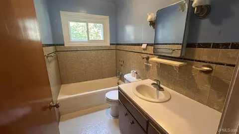 114 W Wright, Marquette, MI 49855 photo 11