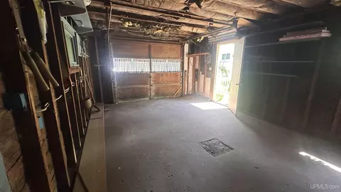114 W Wright, Marquette, MI 49855 photo 17