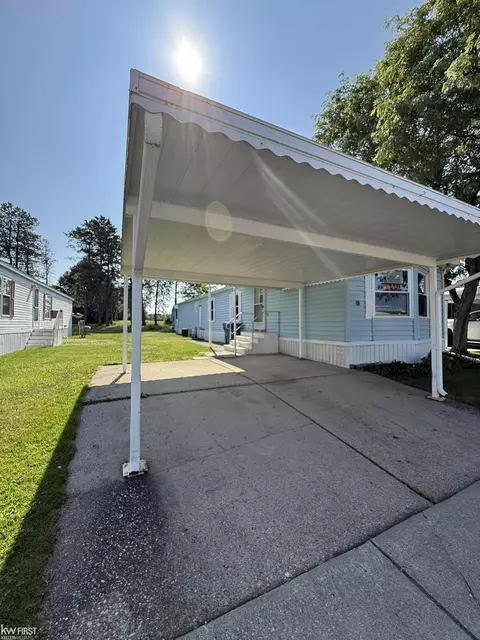 11 Peach Tree, Davison, MI 48423 photo 16
