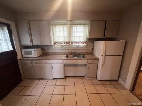 Kitchen - 207 S 2nd, Ishpeming, MI 49849 photo 1 of 2