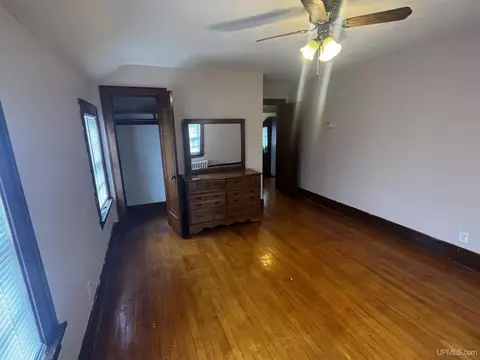 Bedroom - 207 S 2nd, Ishpeming, MI 49849 photo 3 of 4
