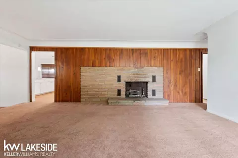 Living - 28197 Roan, Warren, MI 48093 photo 3 of 6