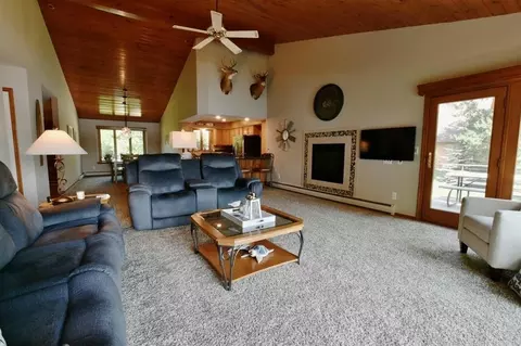 Living - 1988 N N Hvn, Gladwin, MI 48624 photo 2 of 4