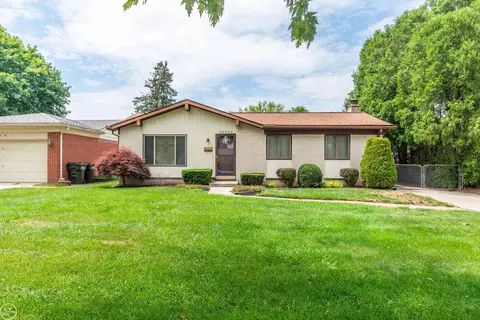 37733 Longacre, Sterling Heights, MI 48312