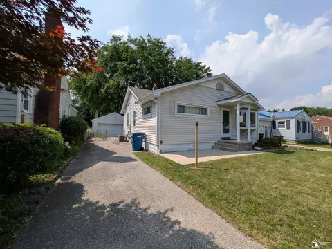 Exterior - 1957 Vivian, Monroe, MI 48162 photo 2 of 4