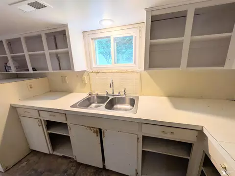 Kitchen - 1957 Vivian, Monroe, MI 48162 photo 1 of 2
