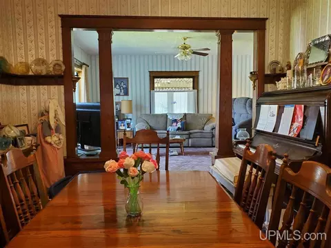 Dining - 1249 Cedar, Hancock, MI 49930 photo 2 of 5
