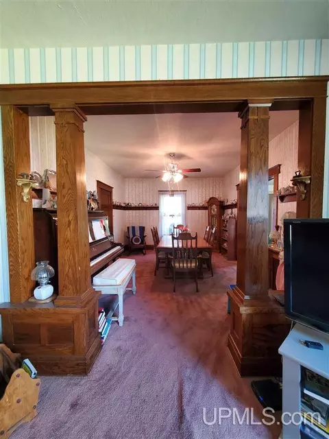 Dining - 1249 Cedar, Hancock, MI 49930 photo 3 of 5
