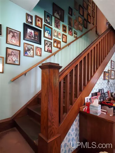 Entry Way - 1249 Cedar, Hancock, MI 49930 photo 2 of 2