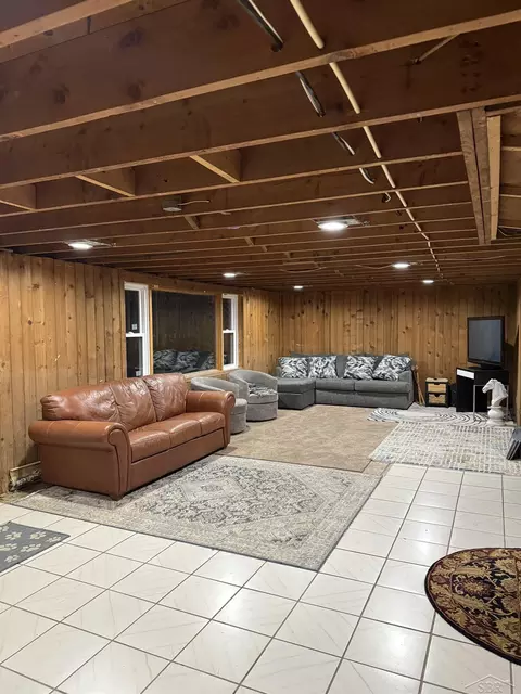 Living - 1864 E Chippewa Riv, Midland, MI 48640 photo 3 of 3