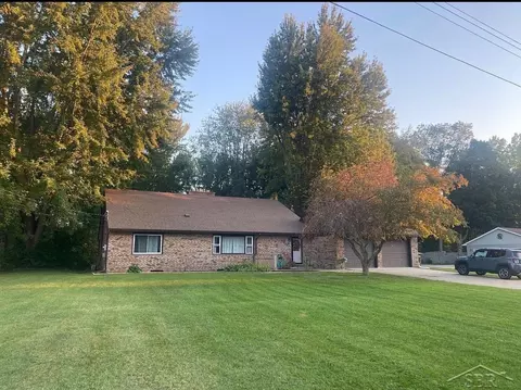 1864 E Chippewa Riv, Midland, MI 48640