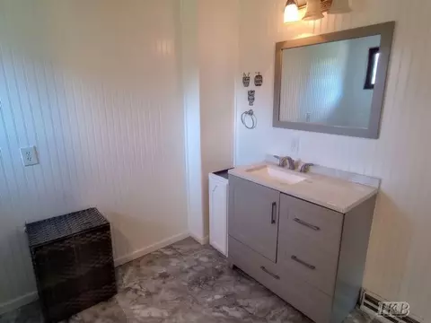Bath - 5301 Chappel Dm, Gladwin, MI 48624 photo 3 of 6