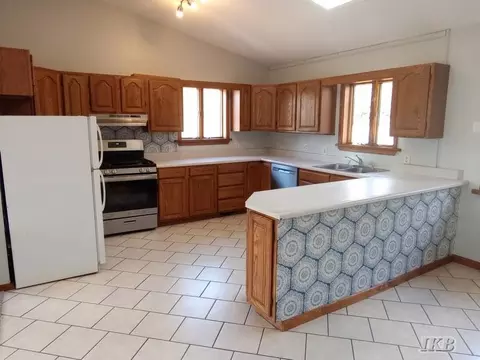 Kitchen - 5301 Chappel Dm, Gladwin, MI 48624 photo 1 of 3