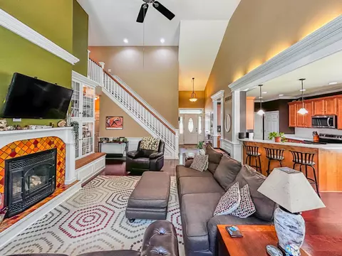 Living - 8494 Devin, Davison, MI 48423 photo 6 of 8