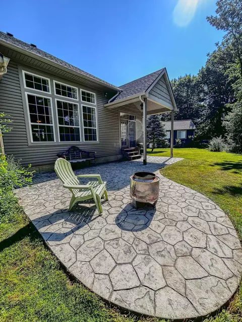 Exterior - 8494 Devin, Davison, MI 48423 photo 6 of 9