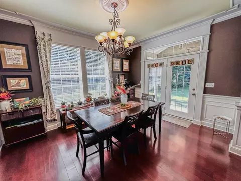 Dining - 8494 Devin, Davison, MI 48423 photo 2 of 3