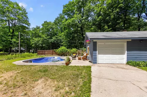 Exterior - 4350 E Arnold Lk, Harrison, MI 48625 photo 2 of 8