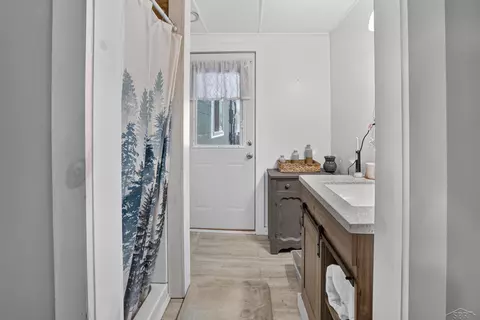 Bath - 4350 E Arnold Lk, Harrison, MI 48625 photo 2 of 4