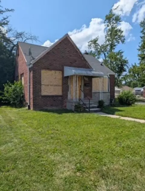 18313 Harlow, Detroit, MI 48235