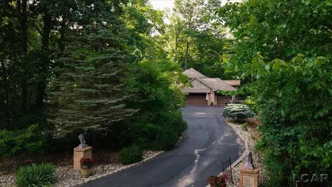 Exterior - 2288 W Smith, Temperance, MI 48182 photo 4 of 28
