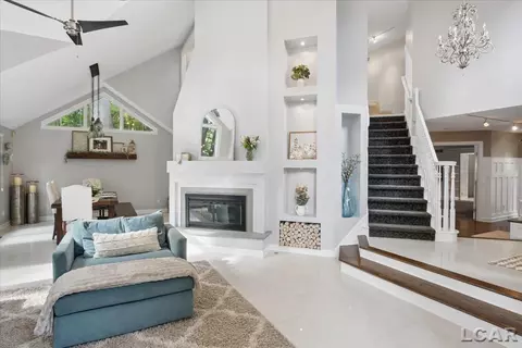Living - 2288 W Smith, Temperance, MI 48182 photo 1 of 5