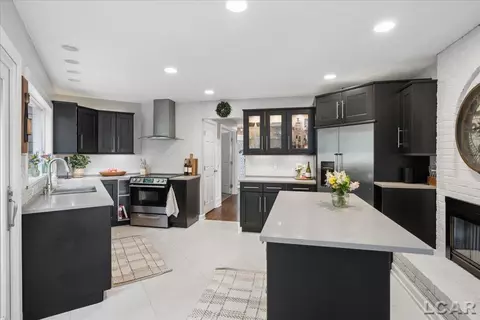 Kitchen - 2288 W Smith, Temperance, MI 48182 photo 1 of 5