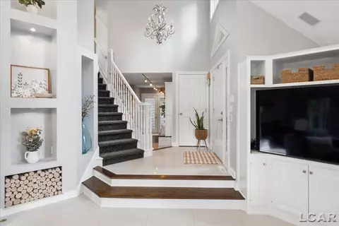 Entry Way - 2288 W Smith, Temperance, MI 48182 photo 1 of 7
