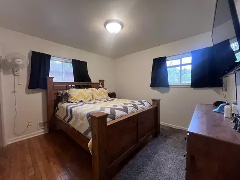 Bedroom - 5413 Fleming, Flint, MI 48504 photo 2 of 3
