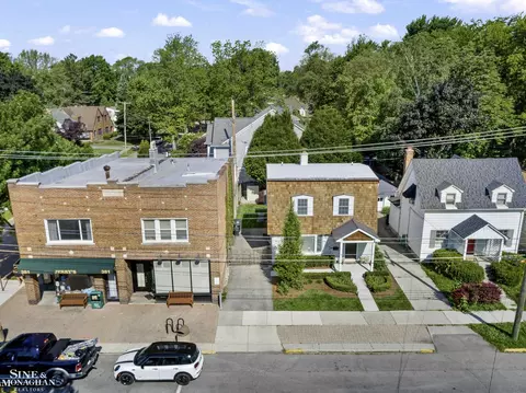 View/Area - 190 Lakeview, Grosse Pointe Farms, MI 48236 photo 1 of 7