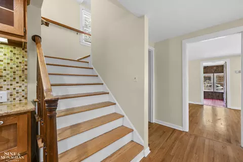 Entry Way - 190 Lakeview, Grosse Pointe Farms, MI 48236 photo 4 of 5