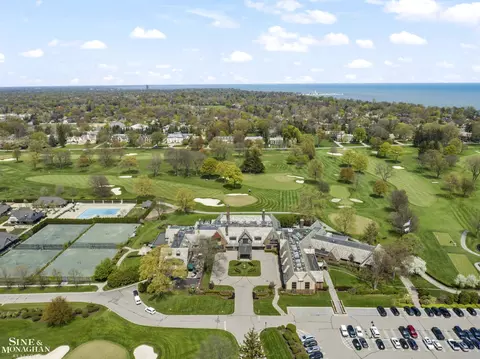 View/Area - 190 Lakeview, Grosse Pointe Farms, MI 48236 photo 2 of 7