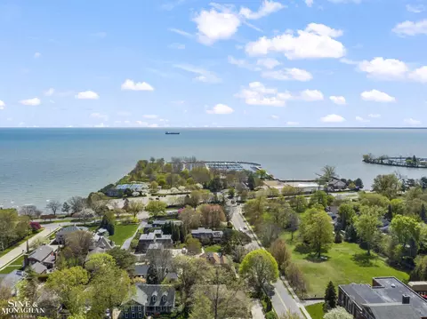 View/Area - 190 Lakeview, Grosse Pointe Farms, MI 48236 photo 7 of 7