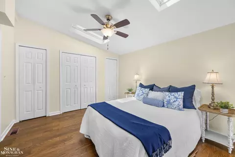 Bedroom - 190 Lakeview, Grosse Pointe Farms, MI 48236 photo 1 of 3