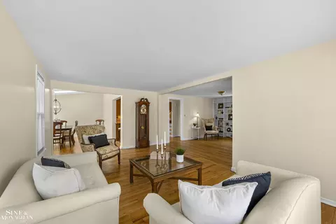 Other - 190 Lakeview, Grosse Pointe Farms, MI 48236 photo 1 of 10