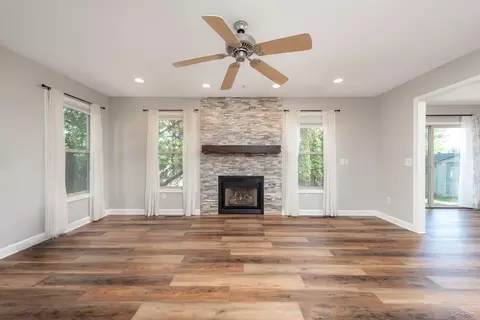 Living - 11368 August, Freeland, MI 48623 photo 2 of 5