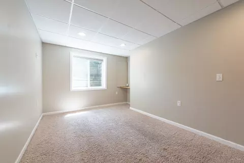 Bedroom - 11368 August, Freeland, MI 48623 photo 4 of 4