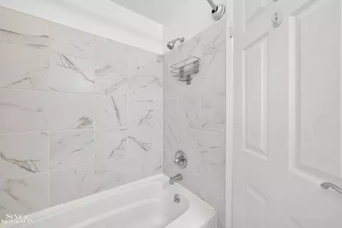 Bath - 716 Graefield, Birmingham, MI 48009 photo 2 of 2