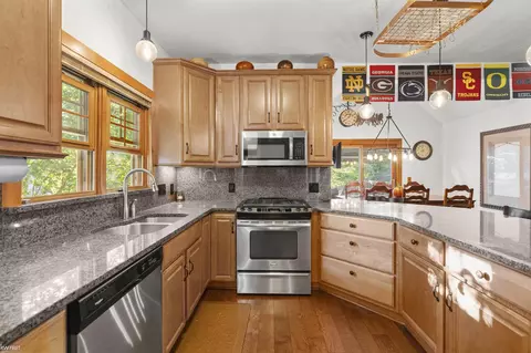Kitchen - 308 Emily, Flushing, MI 48433 photo 5 of 7