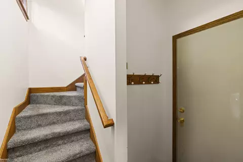 Entry Way - 308 Emily, Flushing, MI 48433 photo 3 of 4