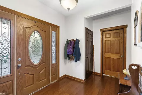 Entry Way - 308 Emily, Flushing, MI 48433 photo 1 of 4