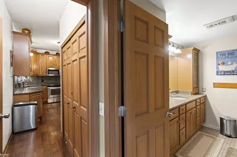 Entry Way - 308 Emily, Flushing, MI 48433 photo 2 of 4